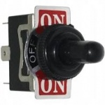 Przełącznik  dźwigniowy ON-OFF-ON z gum.osłonką 10A